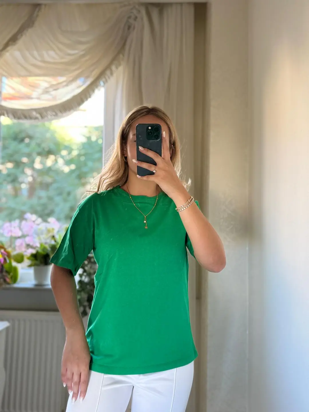 Ürün görseli: Basic T-Shirt