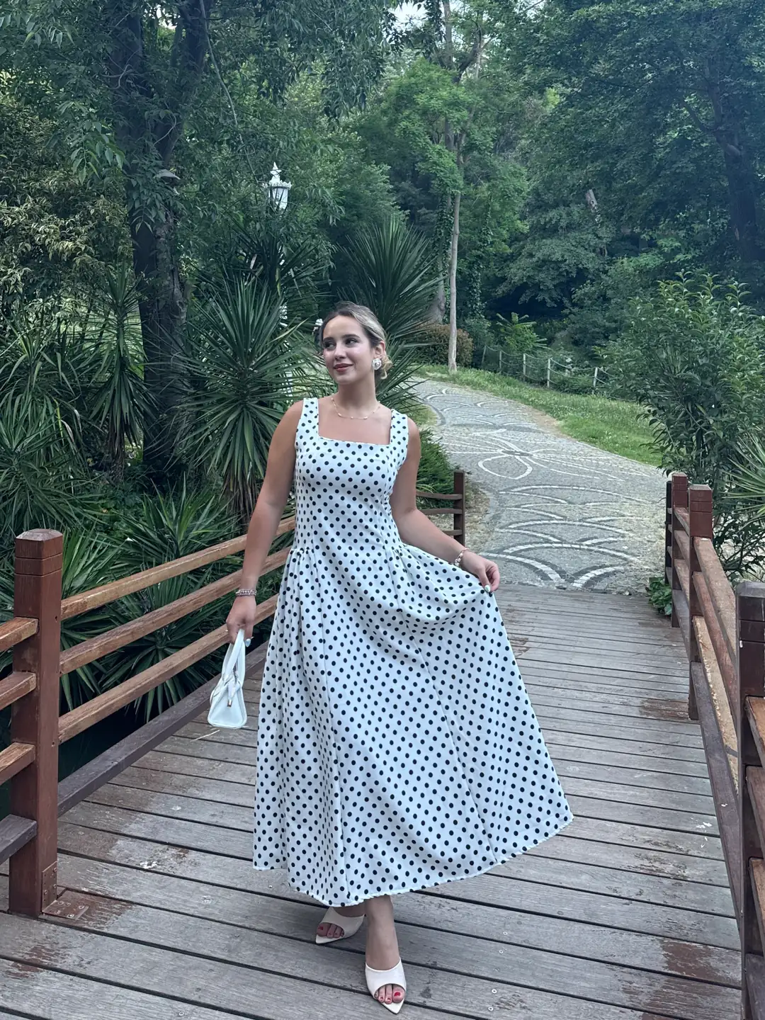 Liva Puantiye Midi Elbise