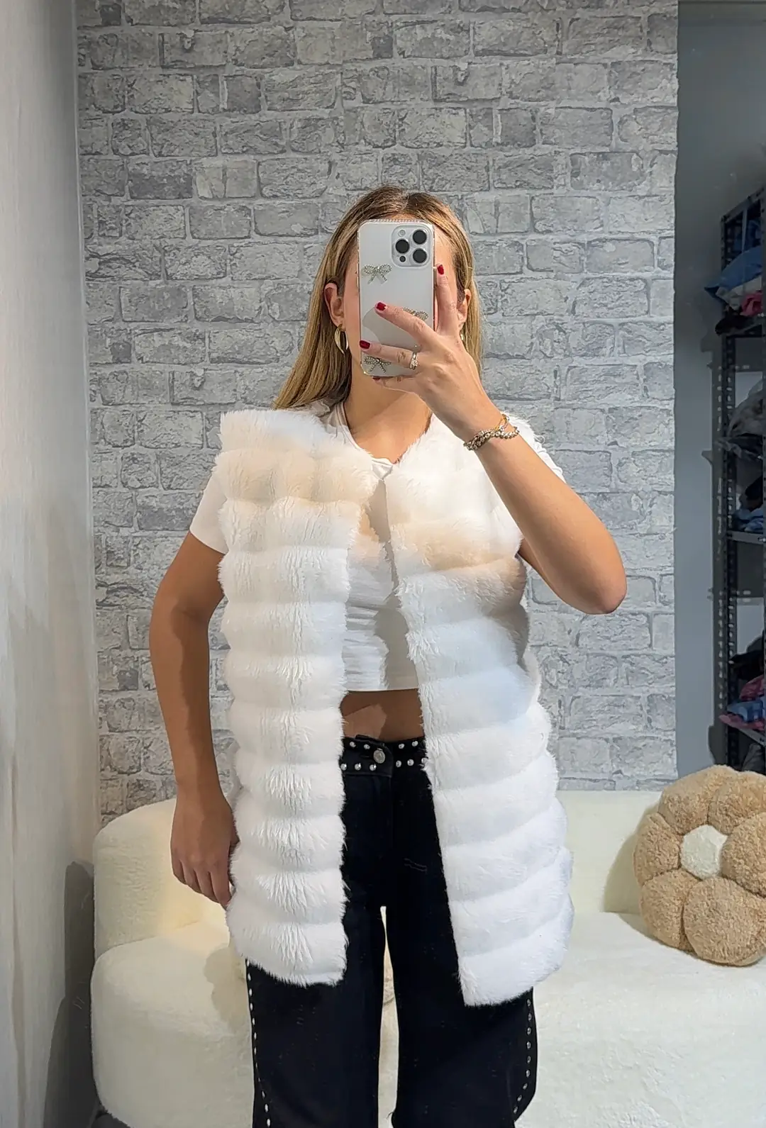 Ürün görseli: Peluş Kürk Yelek - Beyaz