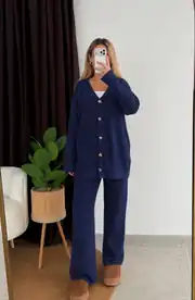 Lacivert