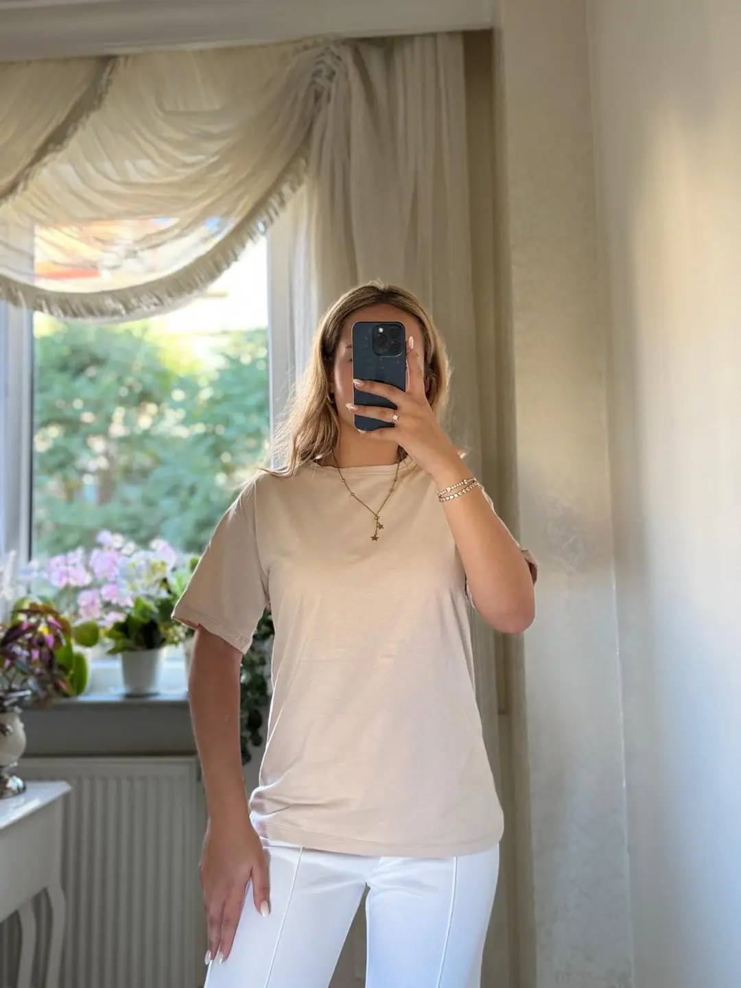 Ürün görseli: Basic T-Shirt - Bej